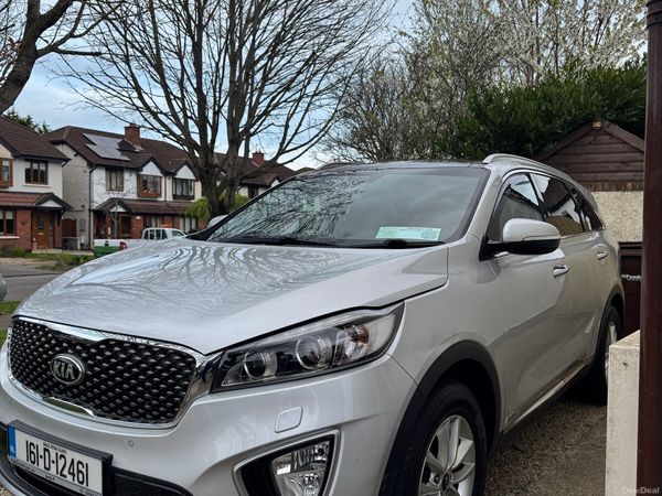 Kia Sorento SUV, Diesel, 2016, Silver