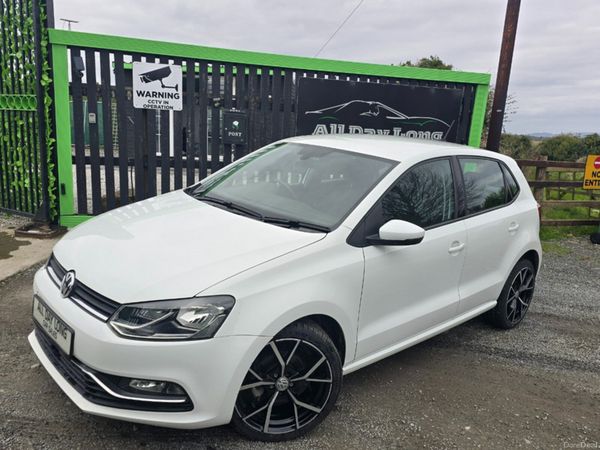 Volkswagen Polo Hatchback, Petrol, 2016, White