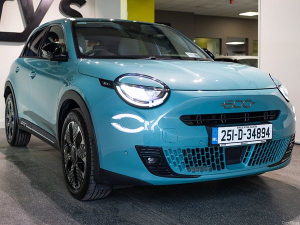 Fiat 600 Hatchback, Petrol, 2025, Blue