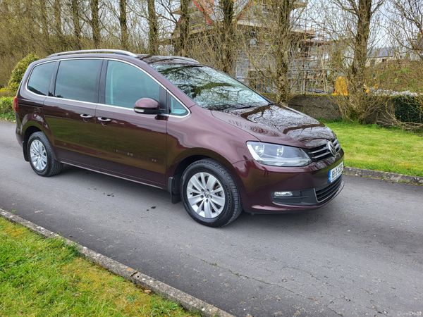 Volkswagen Sharan MPV, Diesel, 2018, Red