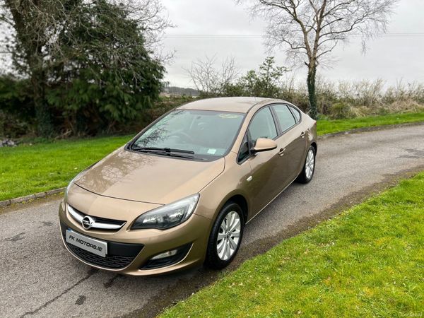 Opel Astra Saloon, Diesel, 2013, Bronze