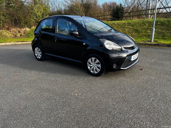 Toyota Aygo Hatchback, Petrol, 2012, Black