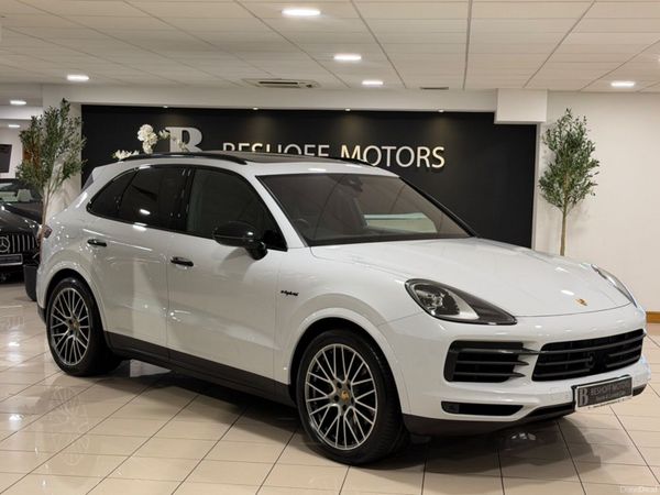 Porsche Cayenne SUV, Petrol Plug-in Hybrid, 2022, White