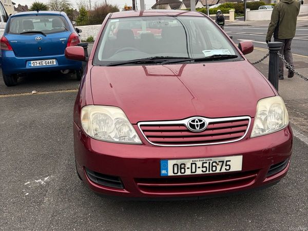 Toyota Corolla Saloon, Petrol, 2006, Red