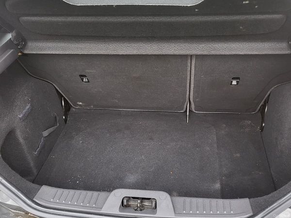 Ford Fiesta Hatchback, Diesel, 2017, Grey