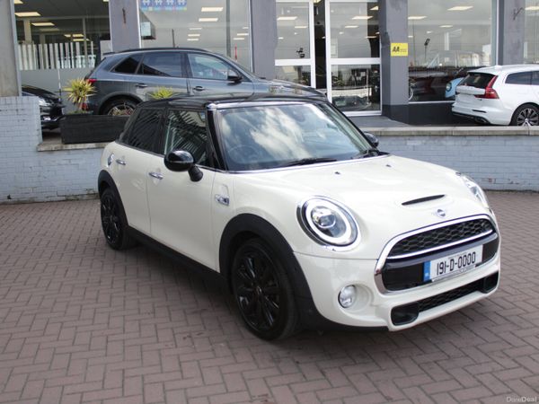 Mini Cooper Hatchback, Diesel, 2019, White