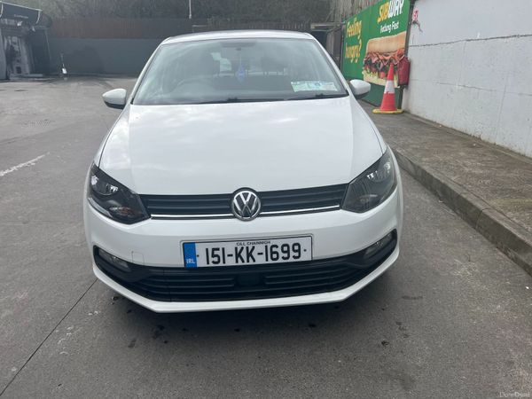 Volkswagen Polo Hatchback, Petrol, 2015, White