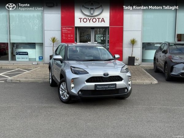 Toyota Yaris Cross Hatchback, Petrol Hybrid, 2023, Silver