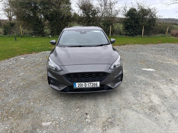 Ford Focus Hatchback, Petrol, 2020, Grey