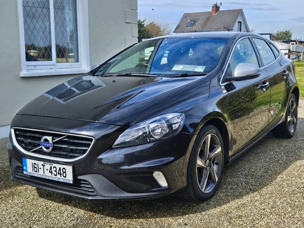 Volvo V40 Hatchback, Diesel, 2016, Black