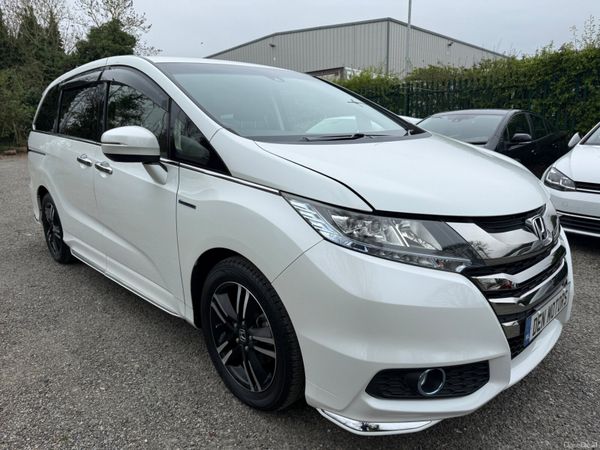Honda Odyssey MPV, Petrol Hybrid, 2017, White