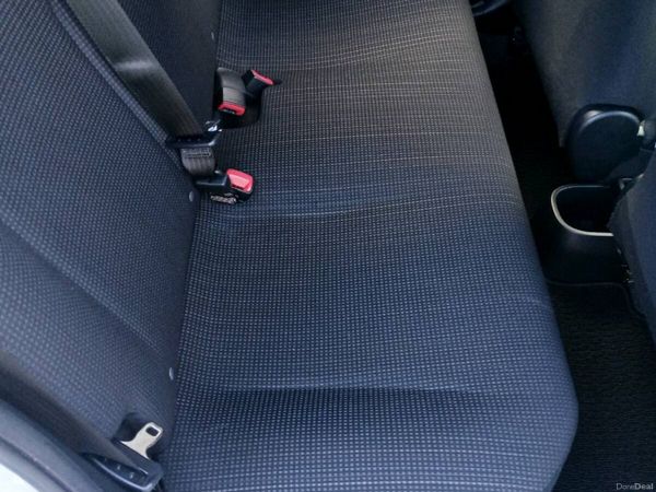 Toyota Vitz Hatchback, Petrol Hybrid, 2017, White