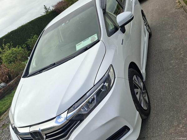 Honda Shuttle Estate, Petrol Hybrid, 2020, White