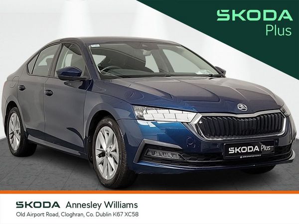 Skoda Octavia Saloon, Petrol, 2023, Blue