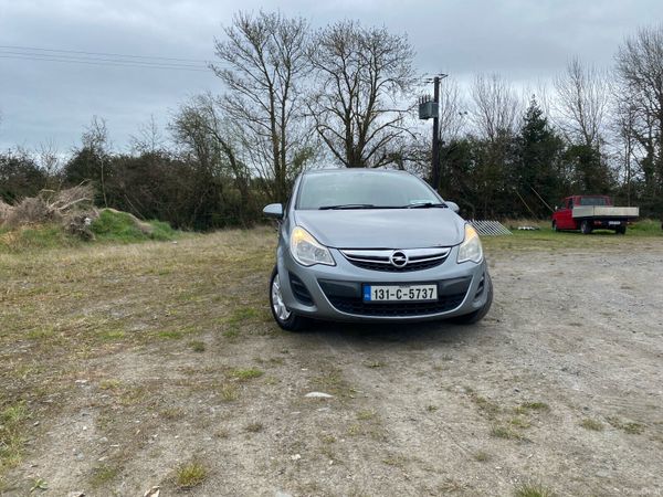Opel Corsa Hatchback, Diesel, 2013, Silver