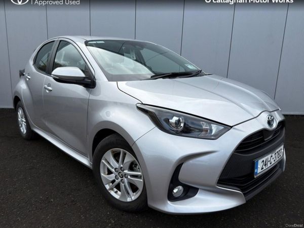 Toyota Yaris Hatchback, Petrol Hybrid, 2024, Grey