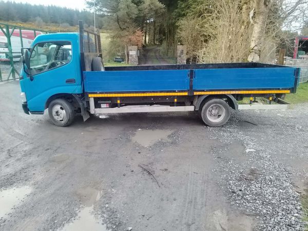 Toyota Dyna Chassis Cab, Diesel, 2005, White