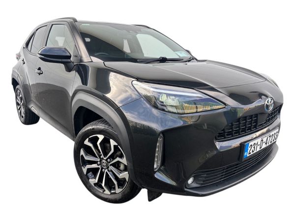 Toyota Yaris Cross Hatchback, Petrol Hybrid, 2023, Black