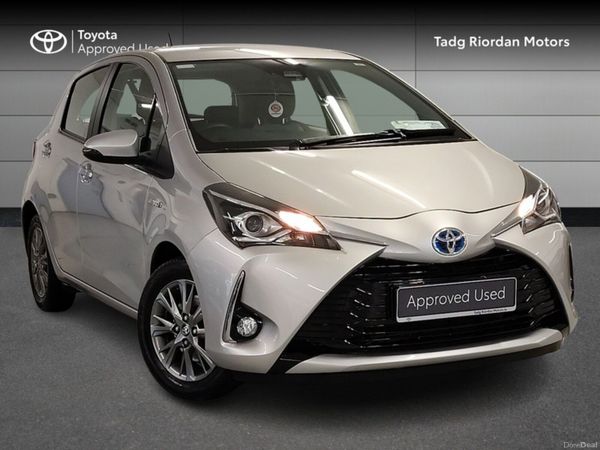 Toyota Yaris Hatchback, Petrol Hybrid, 2019, Silver