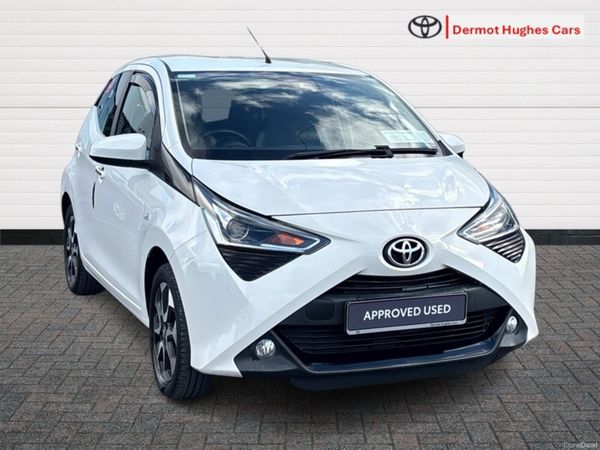 Toyota Aygo Hatchback, Petrol, 2021, White