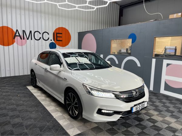 Honda Accord Estate, Petrol Hybrid, 2016, White