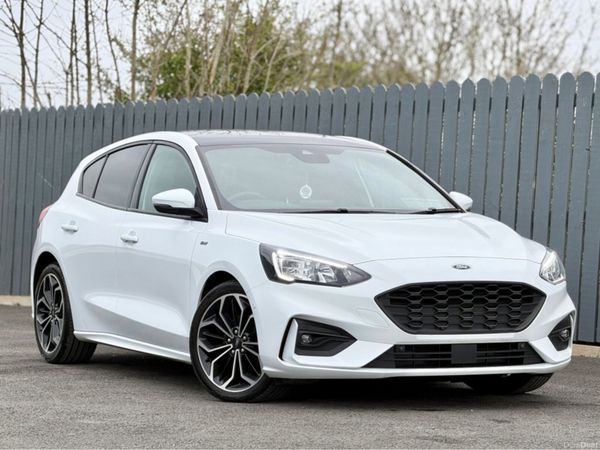 Ford Focus Hatchback, Diesel, 2021, White