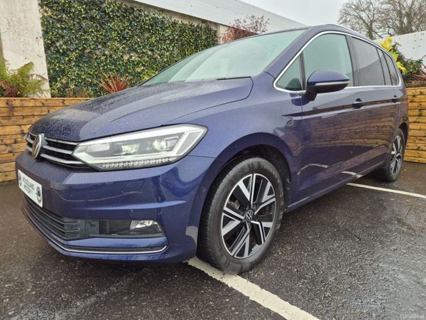 Volkswagen Touran MPV, Diesel, 2022, Blue