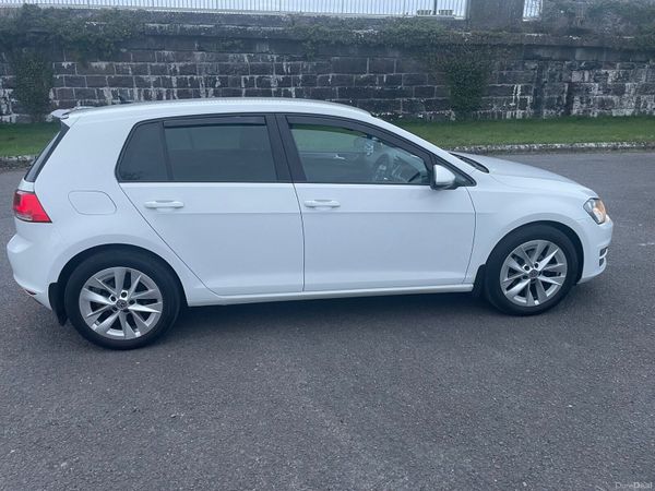 Volkswagen Golf Estate, Diesel, 2016, White