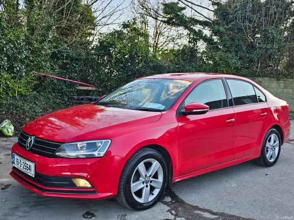 Volkswagen Jetta Saloon, Diesel, 2015, Red