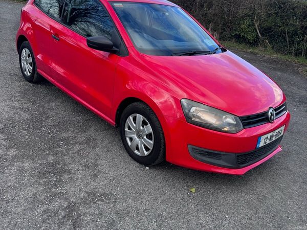 Volkswagen Polo Hatchback, Petrol, 2012, Red