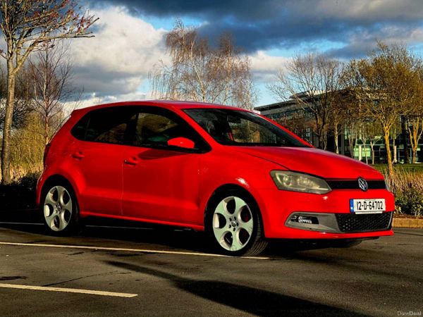 Volkswagen Polo Hatchback, Petrol, 2012, Red