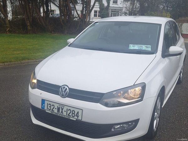 Volkswagen Polo Hatchback, Petrol, 2013, White