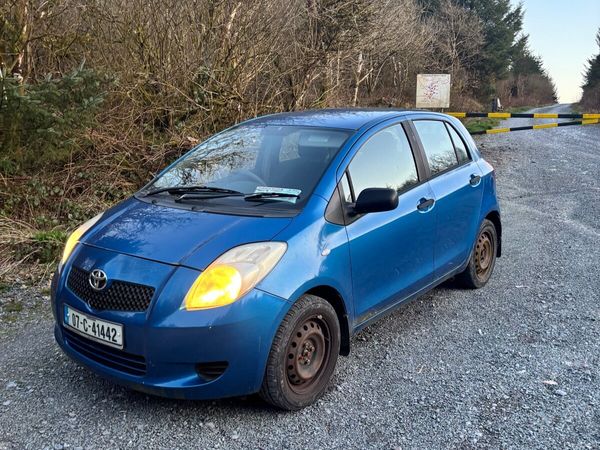 Toyota Yaris Hatchback, Petrol, 2007, Blue