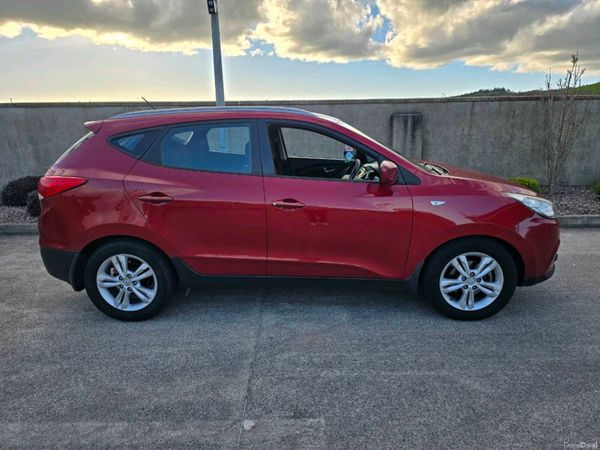 Hyundai ix35 SUV, Diesel, 2010, Red