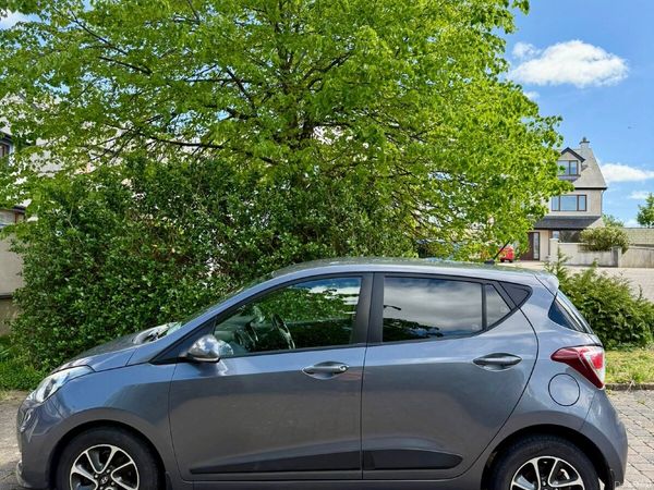 Hyundai i10 Hatchback, Petrol, 2018, Grey