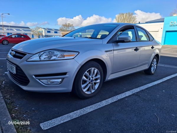 Ford Mondeo Saloon, Diesel, 2012, Silver