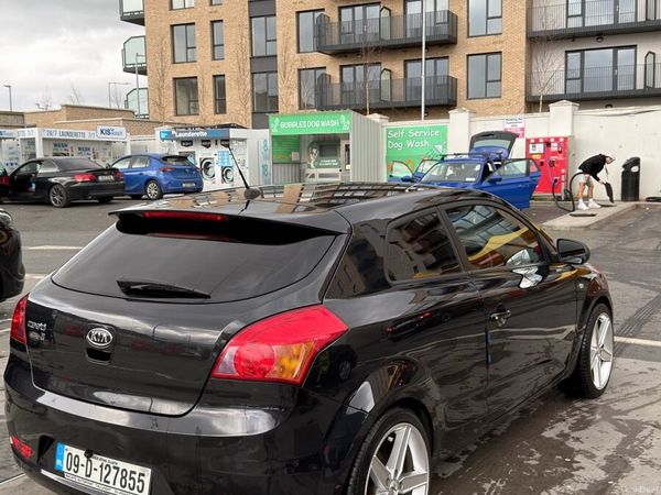 Kia Ceed Hatchback, Petrol, 2009, Black