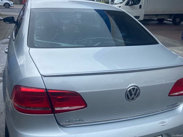Volkswagen Passat Saloon, Diesel, 2013, Silver