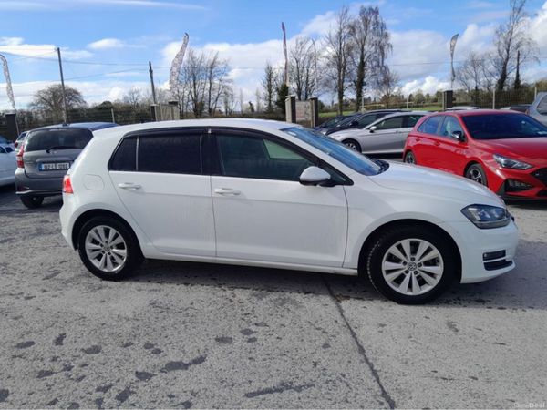 Volkswagen Golf Hatchback, Petrol, 2016, White