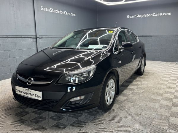 Opel Astra Saloon, Diesel, 2018, Black