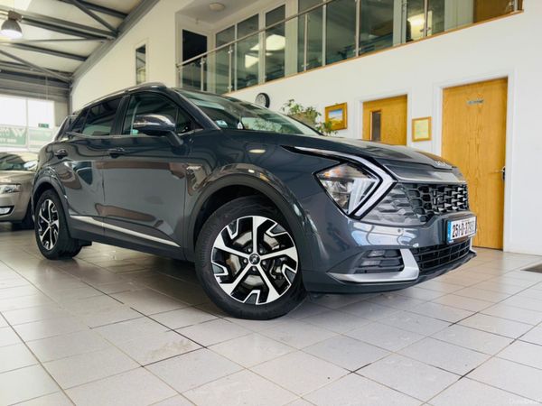 Kia Sportage MPV, Diesel, 2025, Grey