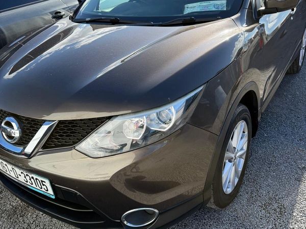 Nissan Qashqai Hatchback, Diesel, 2016, Brown