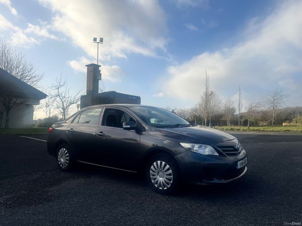 Toyota Corolla Saloon, Diesel, 2011, Grey