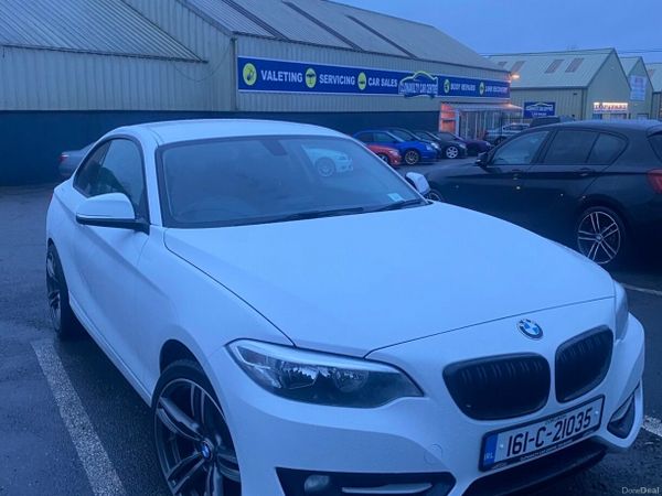 BMW 2-Series Coupe, Petrol, 2016, White