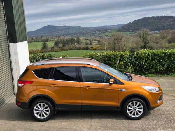 Ford Kuga SUV, Diesel, 2016, Orange