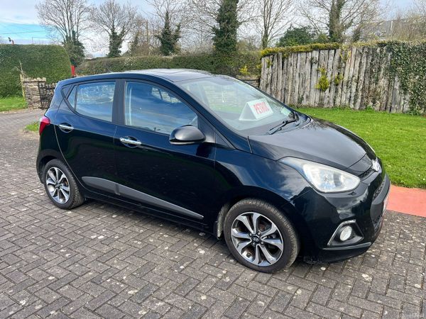 Hyundai i10 Hatchback, Petrol, 2016, Black