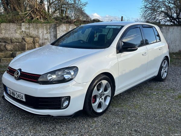 Volkswagen Golf Hatchback, Petrol, 2013, White
