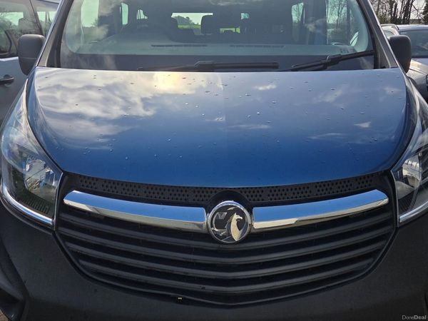 Vauxhall Vivaro MPV, Diesel, 2015, Blue