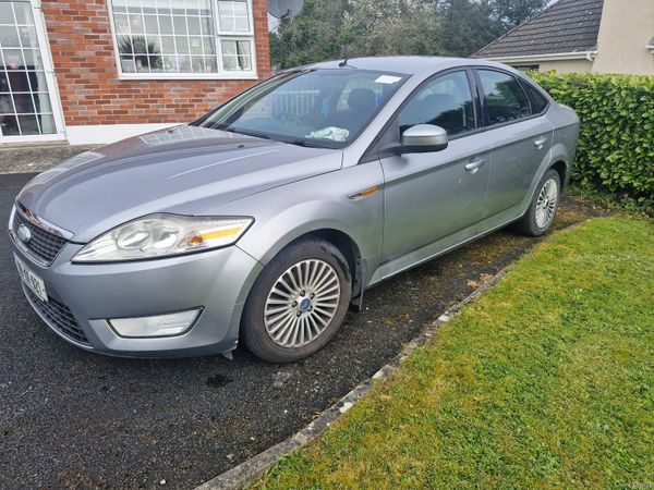 Ford Mondeo Saloon, Petrol, 2008, Silver