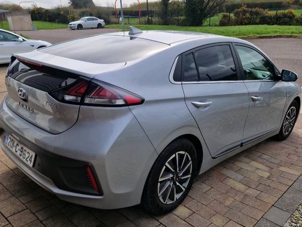 Hyundai IONIQ Hatchback, Electric, 2020, Silver